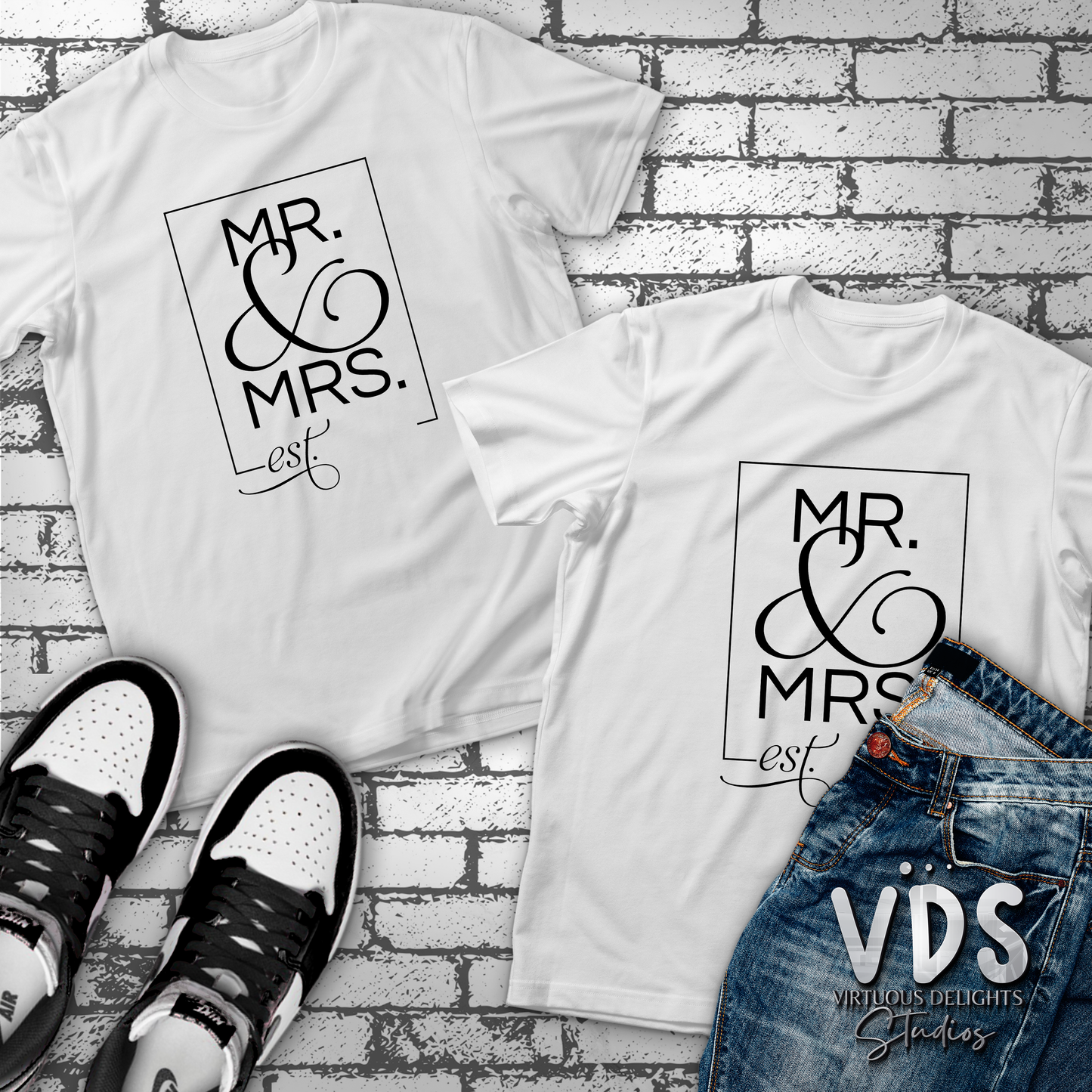 Elegant Script Mr. & Mrs. T-Shirt Set